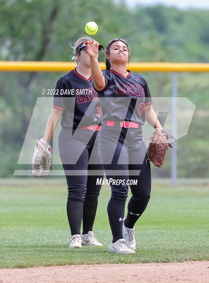 Thumbnail 1 in Mid-Prairie vs Linn-Mar (Linn-Mar / Alburnett Tournament) photogallery.