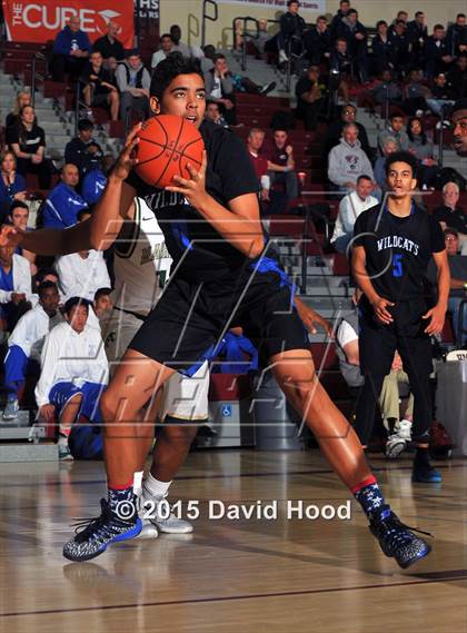 Thumbnail 1 in Moreau Catholic vs. Windward (MaxPreps Holiday Classic) photogallery.