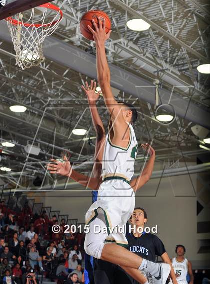 Thumbnail 2 in Moreau Catholic vs. Windward (MaxPreps Holiday Classic) photogallery.