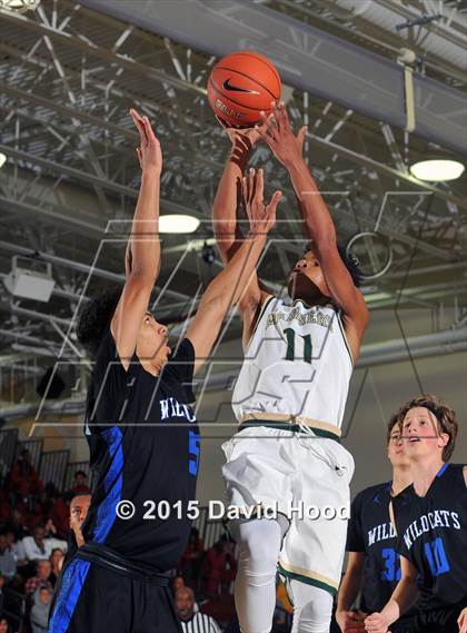 Thumbnail 3 in Moreau Catholic vs. Windward (MaxPreps Holiday Classic) photogallery.