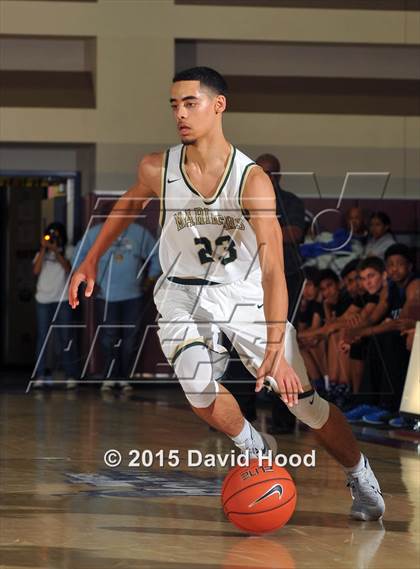 Thumbnail 2 in Moreau Catholic vs. Windward (MaxPreps Holiday Classic) photogallery.