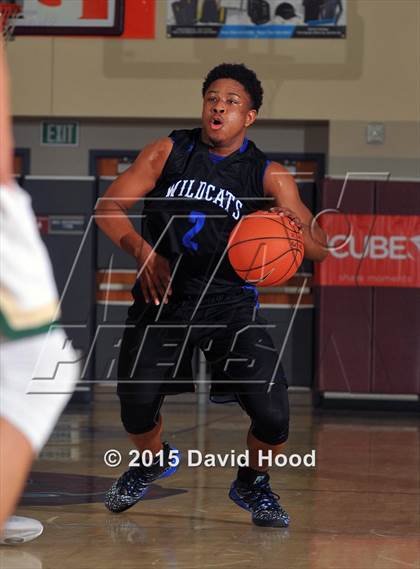 Thumbnail 2 in Moreau Catholic vs. Windward (MaxPreps Holiday Classic) photogallery.