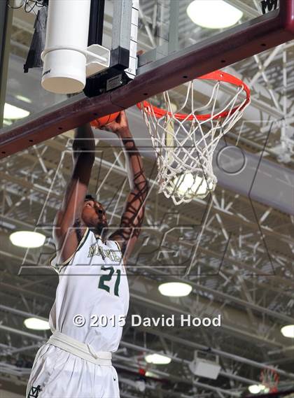 Thumbnail 1 in Moreau Catholic vs. Windward (MaxPreps Holiday Classic) photogallery.