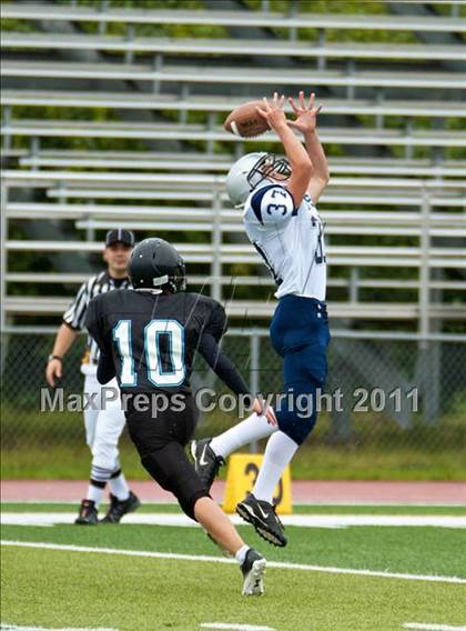 Thumbnail 3 in Eagle River vs Chugiak photogallery.
