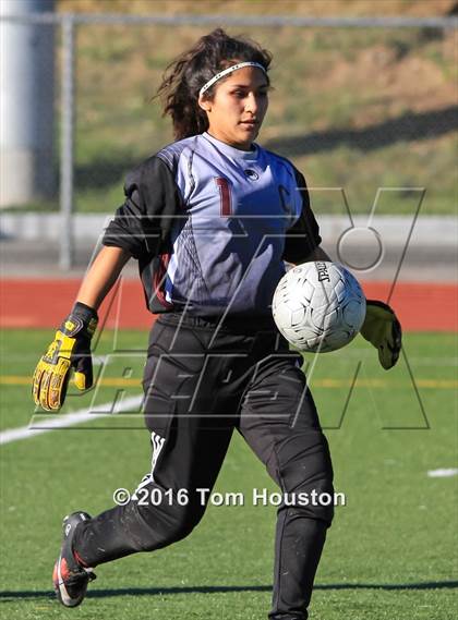 Thumbnail 2 in Duarte vs Concordia (CIF SS D6 Wildcard Playoff) photogallery.