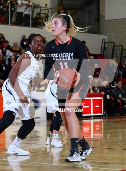 Thumbnail 1 in Beverly Hills vs Flintridge Prep (CIF SS Division 3A Finals) photogallery.