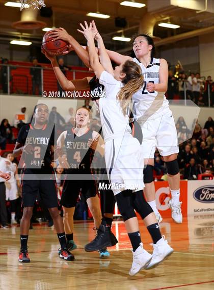 Thumbnail 1 in Beverly Hills vs Flintridge Prep (CIF SS Division 3A Finals) photogallery.