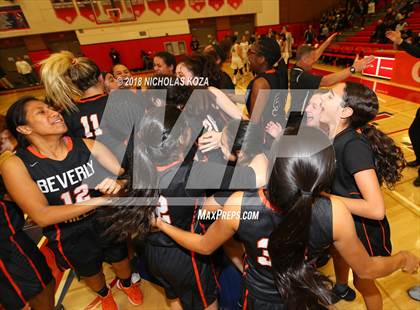 Thumbnail 3 in Beverly Hills vs Flintridge Prep (CIF SS Division 3A Finals) photogallery.