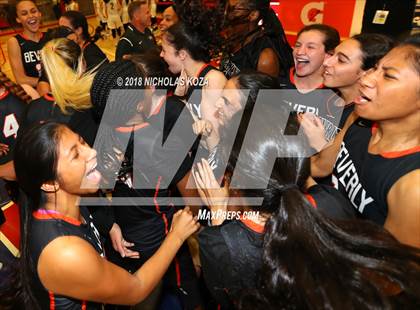 Thumbnail 2 in Beverly Hills vs Flintridge Prep (CIF SS Division 3A Finals) photogallery.