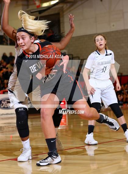 Thumbnail 2 in Beverly Hills vs Flintridge Prep (CIF SS Division 3A Finals) photogallery.