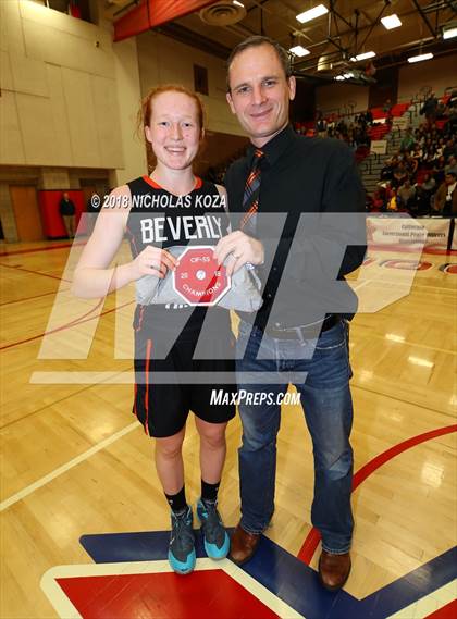 Thumbnail 3 in Beverly Hills vs Flintridge Prep (CIF SS Division 3A Finals) photogallery.