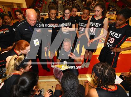 Thumbnail 1 in Beverly Hills vs Flintridge Prep (CIF SS Division 3A Finals) photogallery.