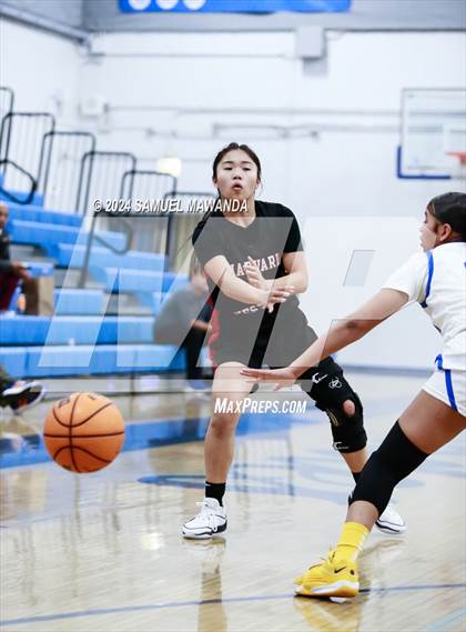 Thumbnail 2 in Harvard-Westlake vs Crenshaw (Riptide GBB Showcase) photogallery.