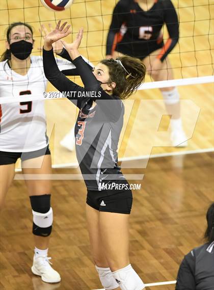 Thumbnail 3 in Montezuma-Cortez vs. Sterling (CHSAA 3A Semifinal) photogallery.