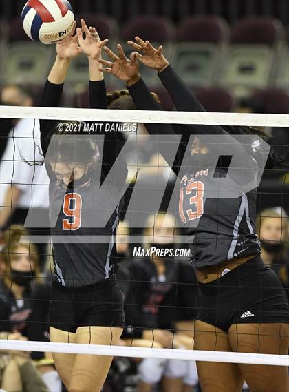 Thumbnail 1 in Montezuma-Cortez vs. Sterling (CHSAA 3A Semifinal) photogallery.
