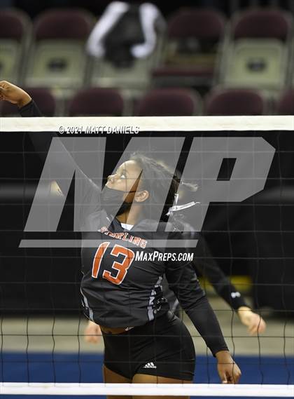 Thumbnail 2 in Montezuma-Cortez vs. Sterling (CHSAA 3A Semifinal) photogallery.