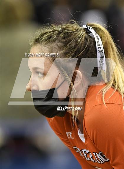 Thumbnail 3 in Montezuma-Cortez vs. Sterling (CHSAA 3A Semifinal) photogallery.
