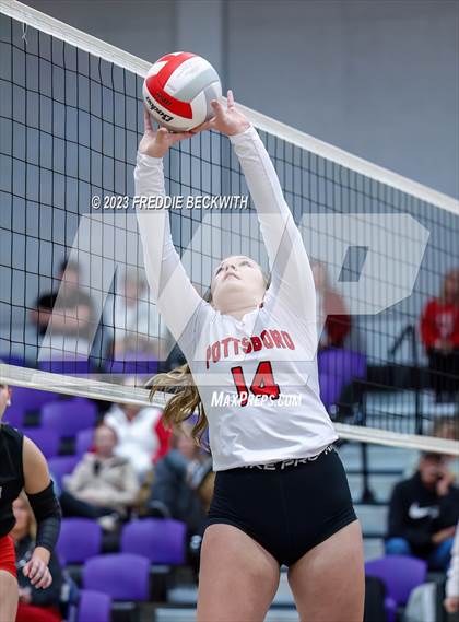 Thumbnail 3 in Chisum vs. Pottsboro (UIL 3A Volleyball Bi-District) photogallery.