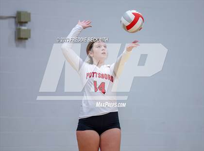 Thumbnail 1 in Chisum vs. Pottsboro (UIL 3A Volleyball Bi-District) photogallery.