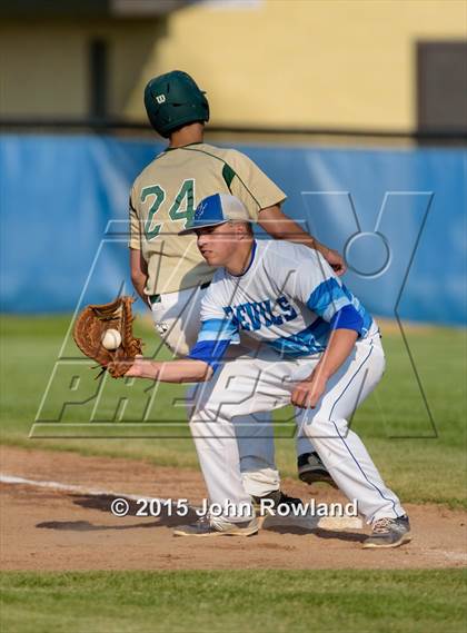 Thumbnail 2 in Gurnee Warren v. Fremd (IHSA 4A Regional Semifinal) photogallery.
