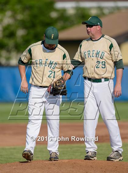 Thumbnail 3 in Gurnee Warren v. Fremd (IHSA 4A Regional Semifinal) photogallery.