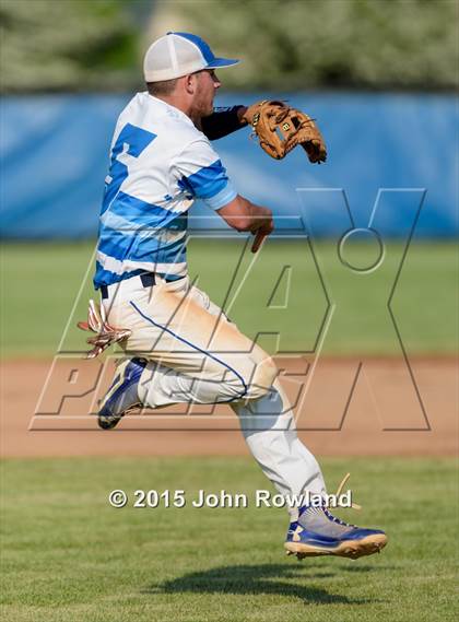 Thumbnail 2 in Gurnee Warren v. Fremd (IHSA 4A Regional Semifinal) photogallery.