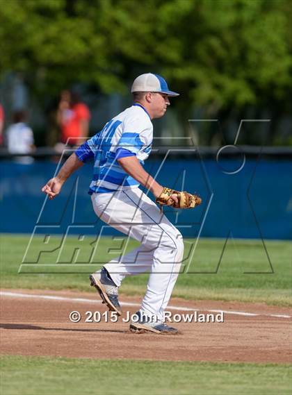 Thumbnail 1 in Gurnee Warren v. Fremd (IHSA 4A Regional Semifinal) photogallery.