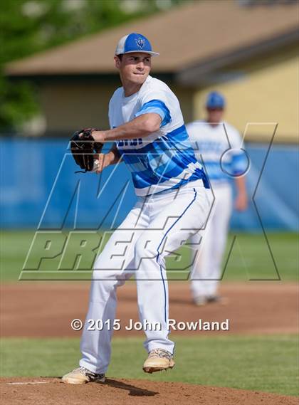 Thumbnail 3 in Gurnee Warren v. Fremd (IHSA 4A Regional Semifinal) photogallery.