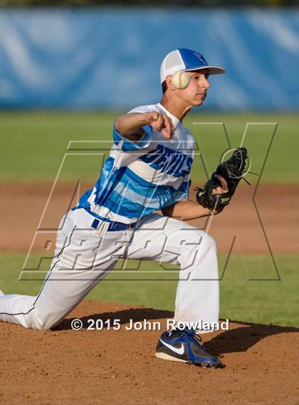 Thumbnail 2 in Gurnee Warren v. Fremd (IHSA 4A Regional Semifinal) photogallery.