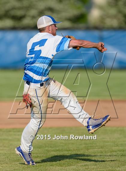Thumbnail 1 in Gurnee Warren v. Fremd (IHSA 4A Regional Semifinal) photogallery.