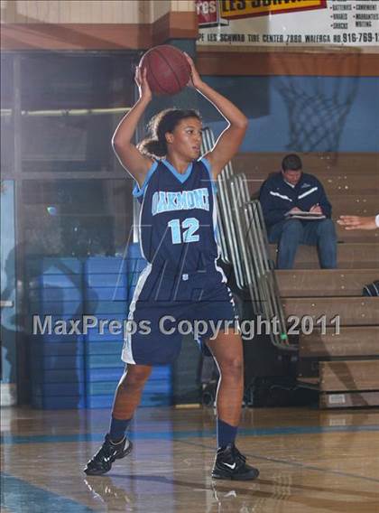 Thumbnail 2 in Oakmont @ Center (Foundation Game) photogallery.