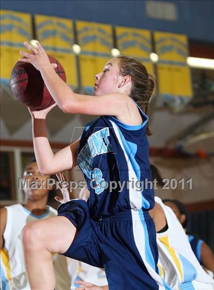 Thumbnail 1 in Oakmont @ Center (Foundation Game) photogallery.