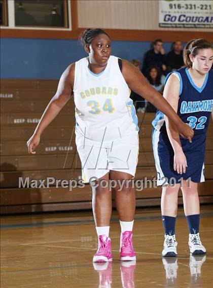 Thumbnail 1 in Oakmont @ Center (Foundation Game) photogallery.