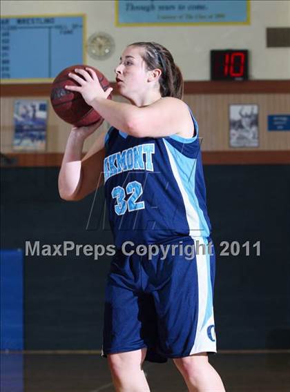 Thumbnail 2 in Oakmont @ Center (Foundation Game) photogallery.