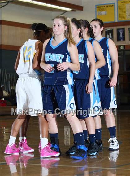 Thumbnail 3 in Oakmont @ Center (Foundation Game) photogallery.