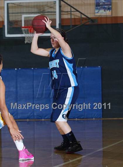 Thumbnail 3 in Oakmont @ Center (Foundation Game) photogallery.