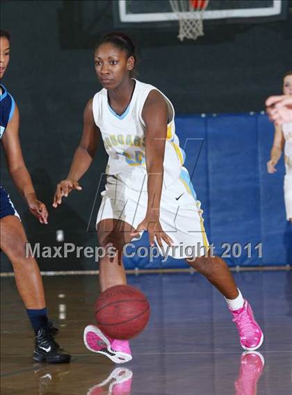 Thumbnail 3 in Oakmont @ Center (Foundation Game) photogallery.