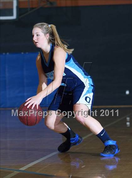 Thumbnail 3 in Oakmont @ Center (Foundation Game) photogallery.
