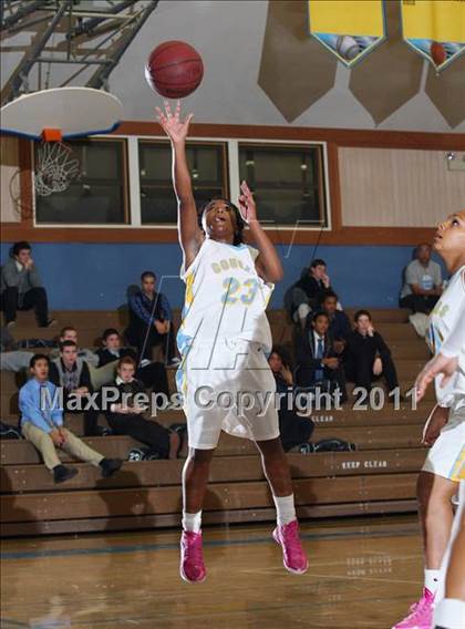 Thumbnail 1 in Oakmont @ Center (Foundation Game) photogallery.