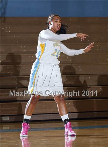 Thumbnail 1 in Oakmont @ Center (Foundation Game) photogallery.