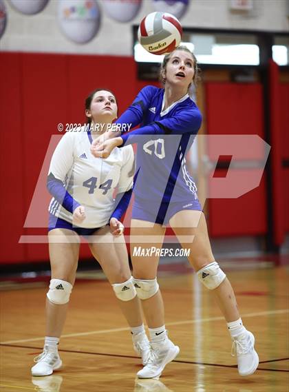Thumbnail 1 in Ellwood City @ Neshannock photogallery.