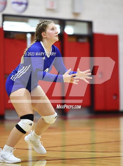 Thumbnail 2 in Ellwood City @ Neshannock photogallery.