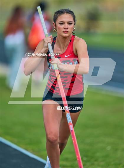 Thumbnail 2 in Spartan Relays (Pole Vault) photogallery.