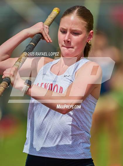 Thumbnail 3 in Spartan Relays (Pole Vault) photogallery.