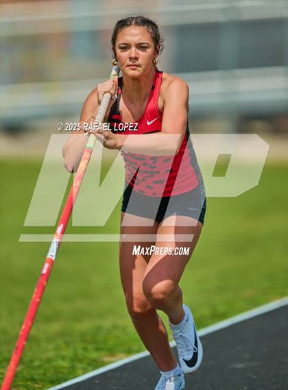 Thumbnail 3 in Spartan Relays (Pole Vault) photogallery.