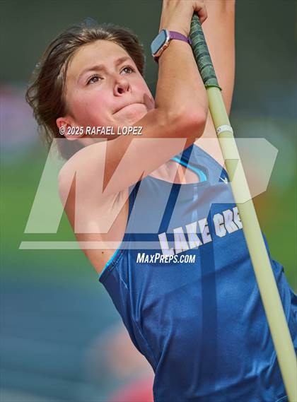Thumbnail 1 in Spartan Relays (Pole Vault) photogallery.