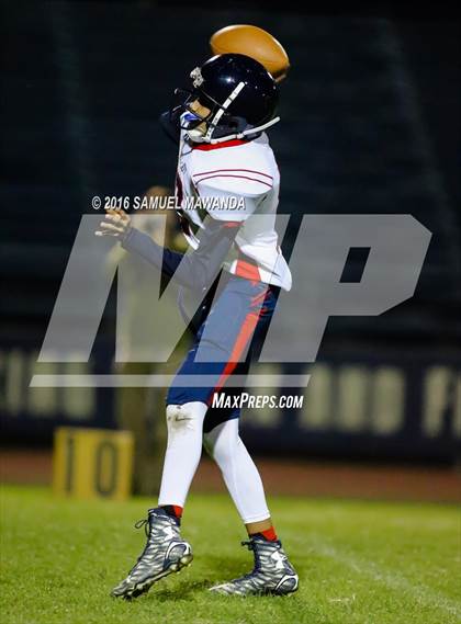 Thumbnail 1 in Milken vs Bellarmine-Jefferson  photogallery.