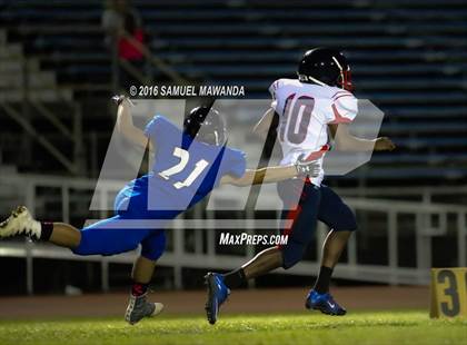 Thumbnail 2 in Milken vs Bellarmine-Jefferson  photogallery.