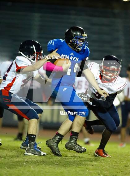 Thumbnail 2 in Milken vs Bellarmine-Jefferson  photogallery.