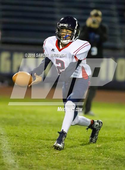 Thumbnail 3 in Milken vs Bellarmine-Jefferson  photogallery.